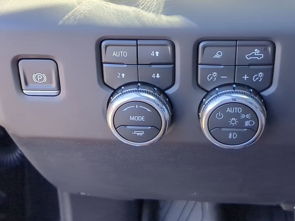 2026 GMC Sierra 2500HD Denali Ultimate - Photo 17