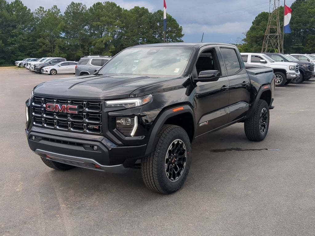 2026 GMC Canyon AT4 - Photo 7