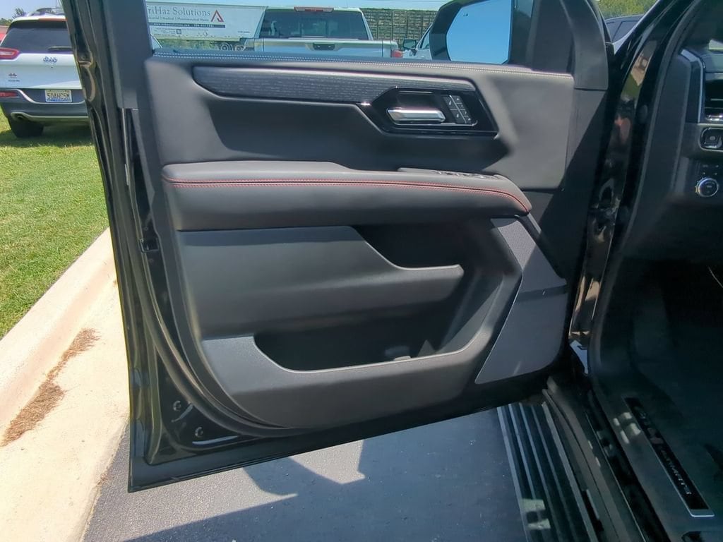 2026 GMC Yukon AT4 Ultimate - Photo 22