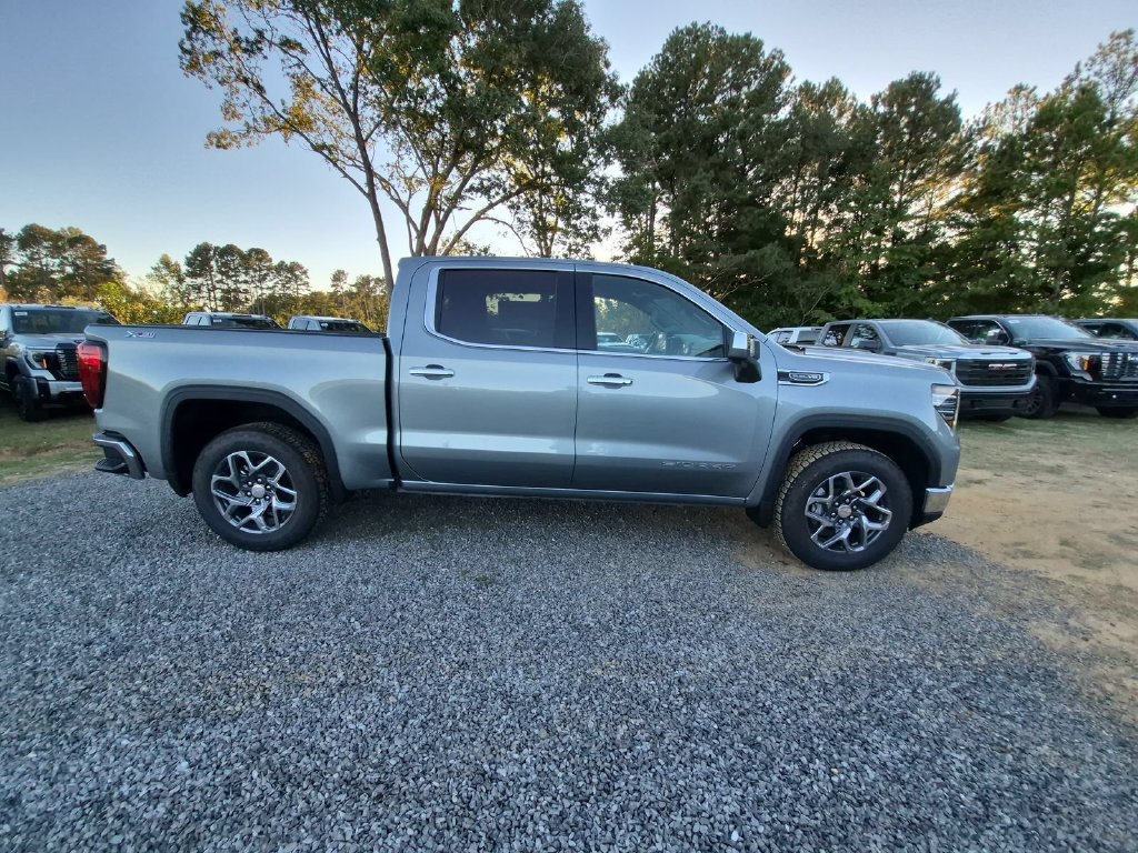 New 2026 GMC Sierra 1500 SLT Truck — photo 2 of 4