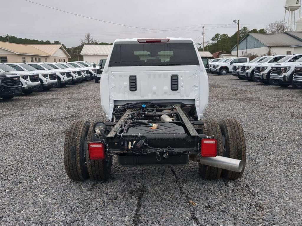 New 2026 GMC Sierra 3500 HD Chassis Cab Pro Truck New 2026 GMC Sierra 3500 HD Chassis Cab Pro Truck — photo 4 of 4