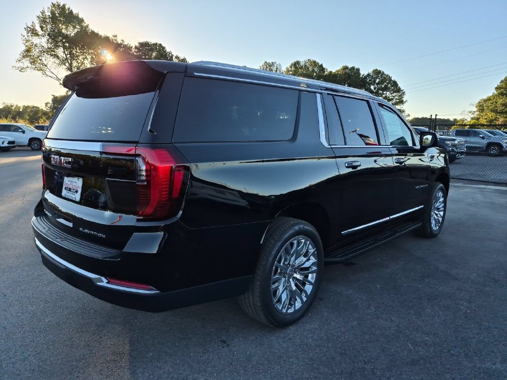 New 2027 GMC Yukon XL Elevation SUV — photo 3 of 4