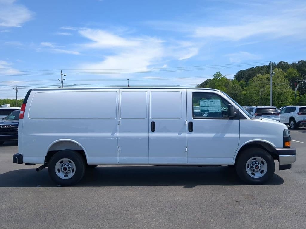 New 2026 GMC Savana Cargo Work Van Van New 2026 GMC Savana Cargo Work Van Van — photo 2 of 4