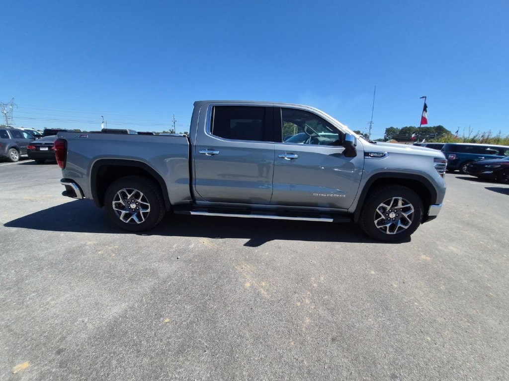 New 2026 GMC Sierra 1500 SLT Truck — photo 2 of 4