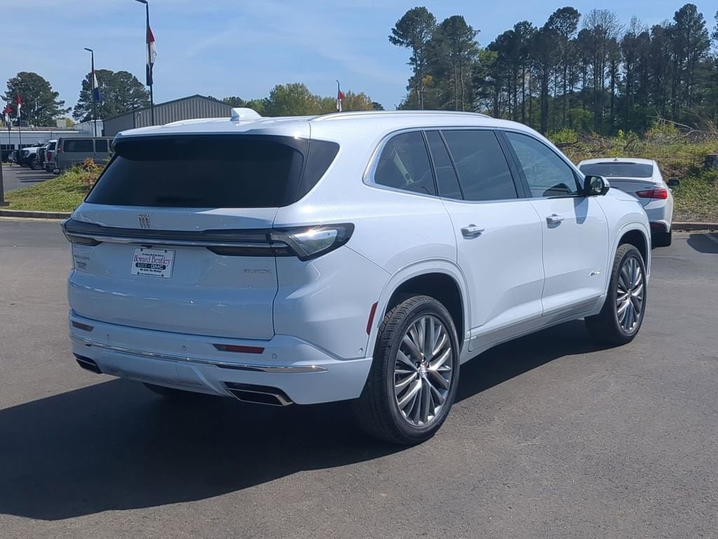 New 2026 Buick Enclave Avenir SUV — photo 3 of 4