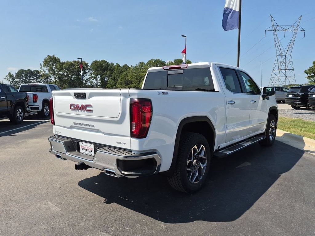 New 2026 GMC Sierra 1500 SLT Truck — photo 3 of 4