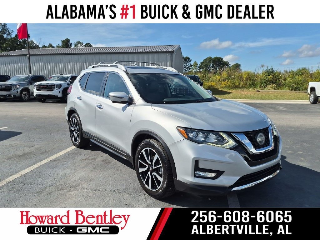 Used 2020 Nissan Rogue SL FWD SUV — photo 1 of 4