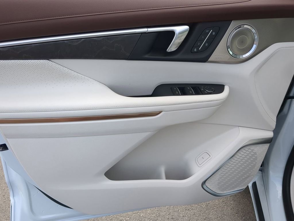 2026 Buick Enclave Avenir - Photo 22