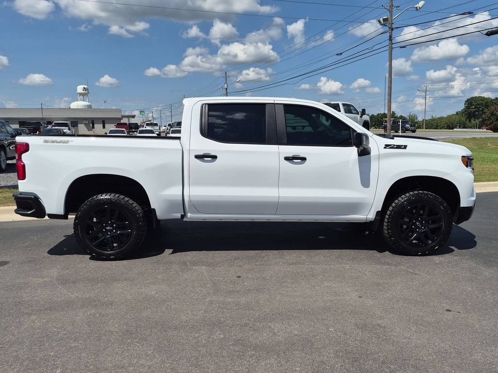 Used 2026 Chevrolet Silverado 1500 LT Trail Boss Truck — photo 2 of 4
