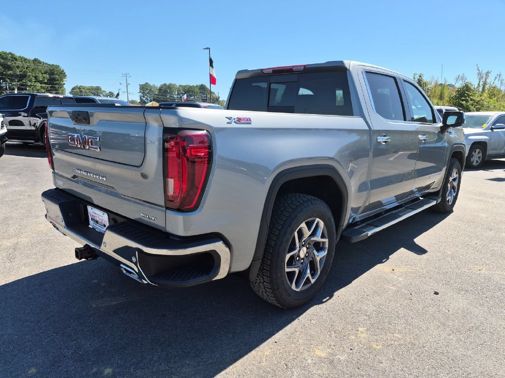 New 2026 GMC Sierra 1500 SLT Truck — photo 3 of 4