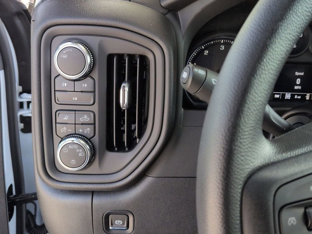2026 GMC Sierra 3500 Chassis Cab Pro - Photo 15