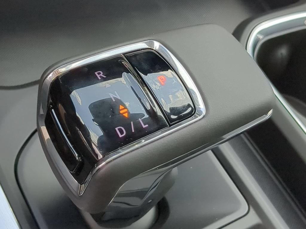 2026 GMC Sierra 1500 SLT - Photo 14