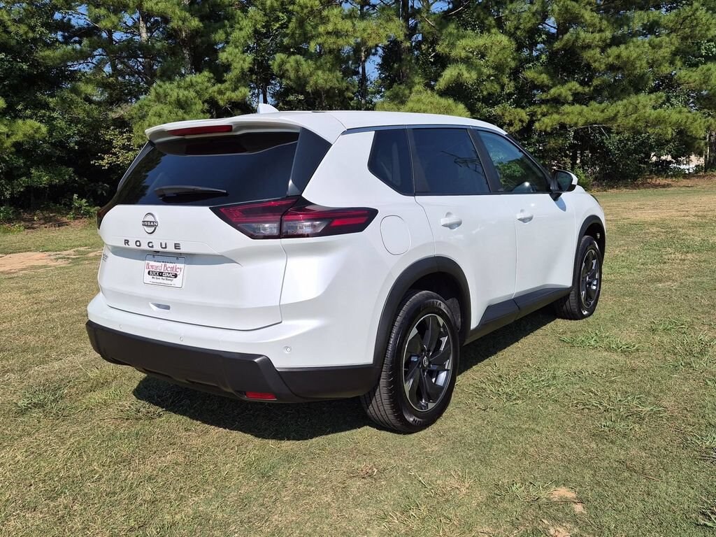 Used 2025 Nissan Rogue SV Used 2025 Nissan Rogue SV — photo 4 of 4