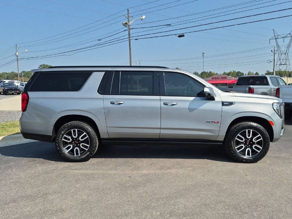 Used 2024 GMC Yukon XL AT4 SUV Used 2024 GMC Yukon XL AT4 SUV — photo 2 of 4