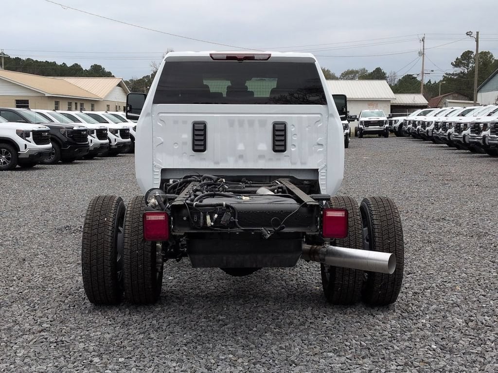 New 2026 GMC Sierra 3500 HD Chassis Cab Pro Truck — photo 4 of 4