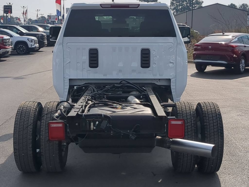 New 2026 GMC Sierra 3500 HD Chassis Cab Pro Truck — photo 4 of 4