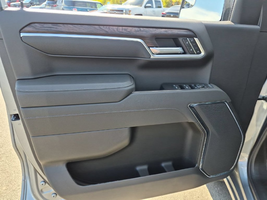 2026 GMC Sierra 1500 SLT - Photo 21
