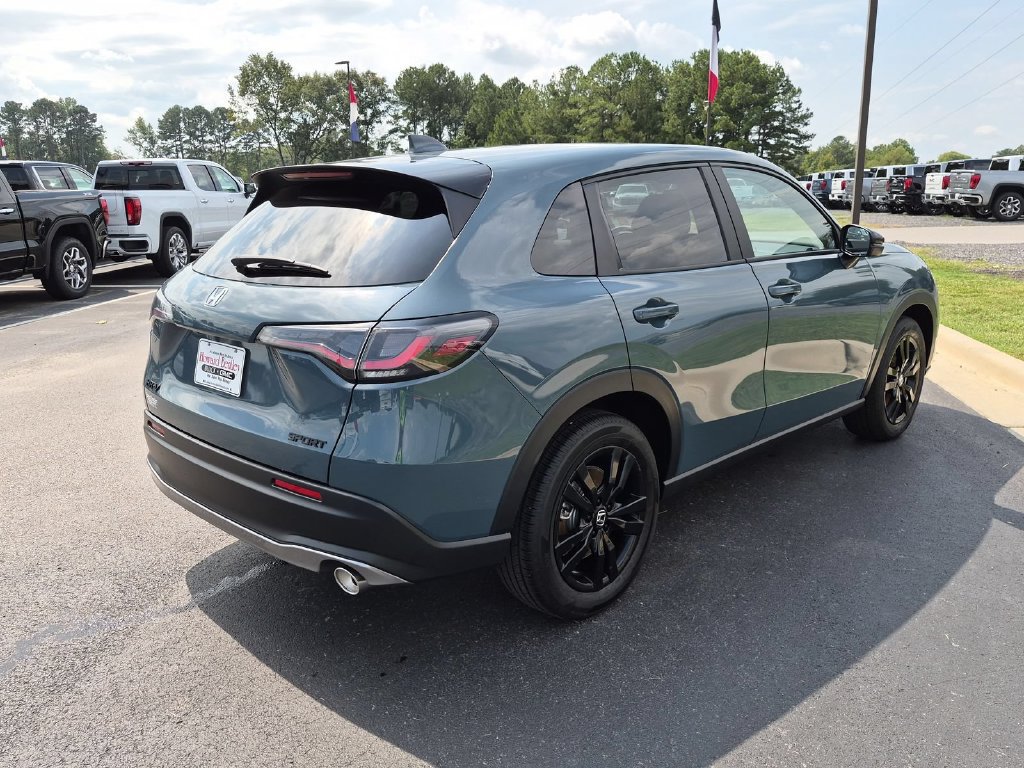 Used 2026 Honda HR-V 2WD Sport SUV — photo 4 of 4