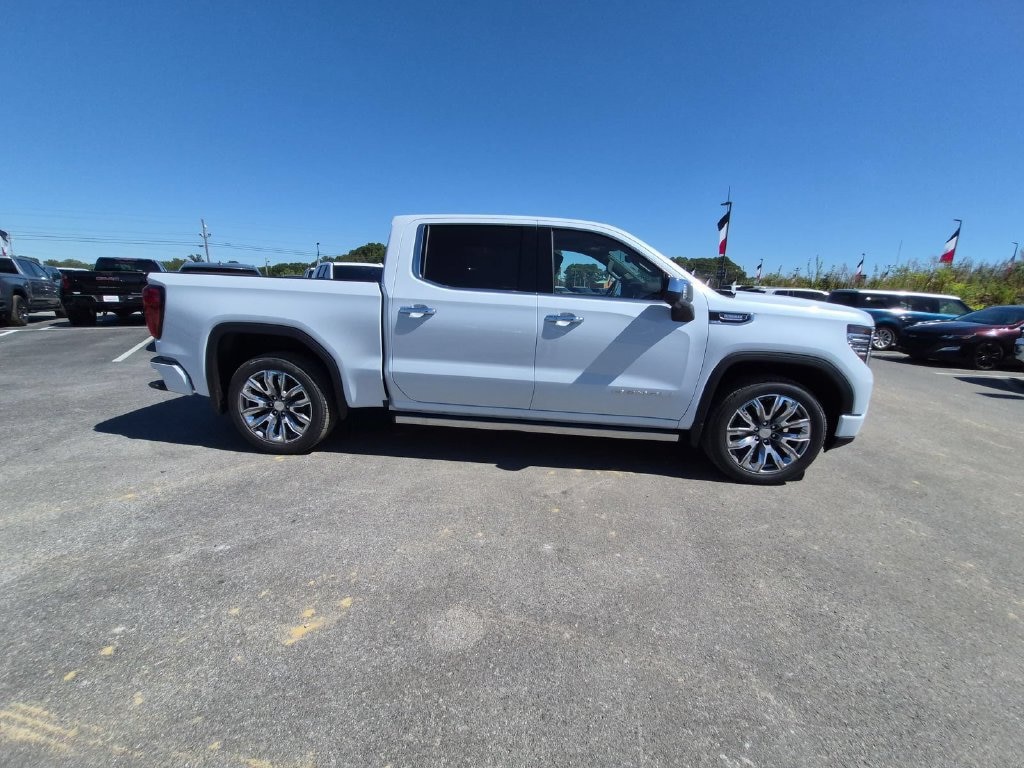 New 2026 GMC Sierra 1500 Denali Truck — photo 2 of 4