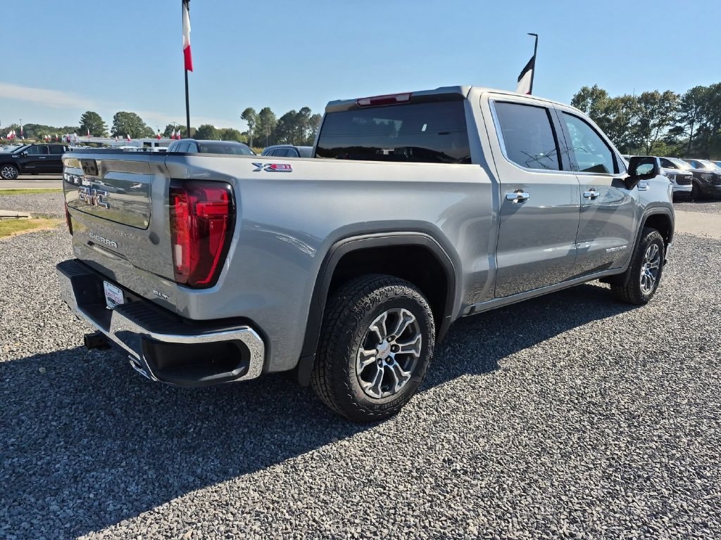 New 2026 GMC Sierra 1500 SLT Truck — photo 3 of 4