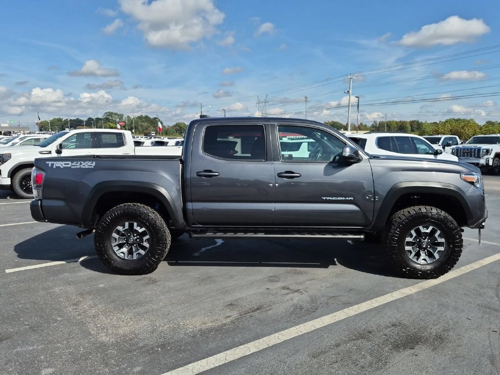 Used 2023 Toyota Tacoma 4WD SR Used 2023 Toyota Tacoma 4WD SR — photo 2 of 4