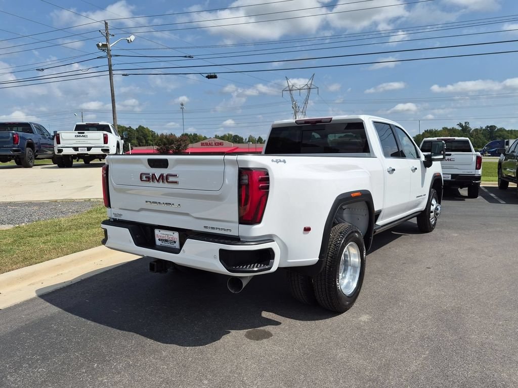 Used 2024 GMC Sierra 3500 HD Denali DRW Truck Used 2024 GMC Sierra 3500 HD Denali DRW Truck — photo 4 of 4