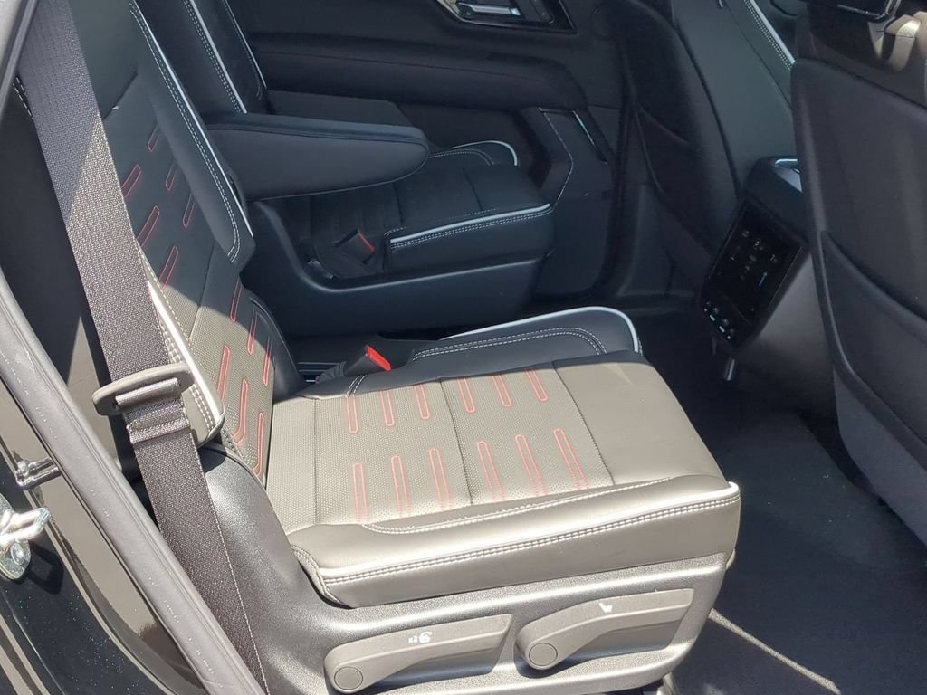 2026 GMC Yukon AT4 Ultimate - Photo 27