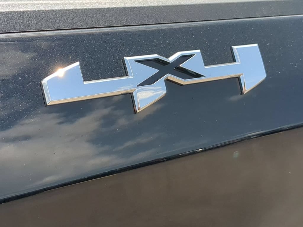 2026 GMC Sierra 1500 SLT - Photo 30