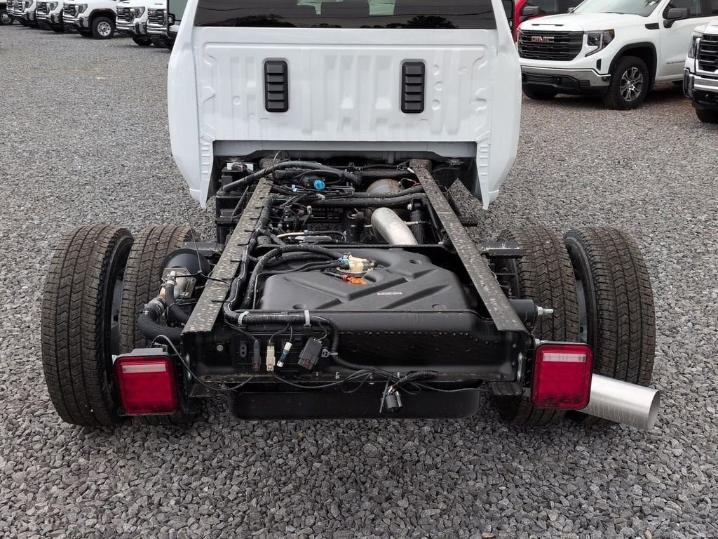 2026 GMC Sierra 3500 Chassis Cab Pro - Photo 22