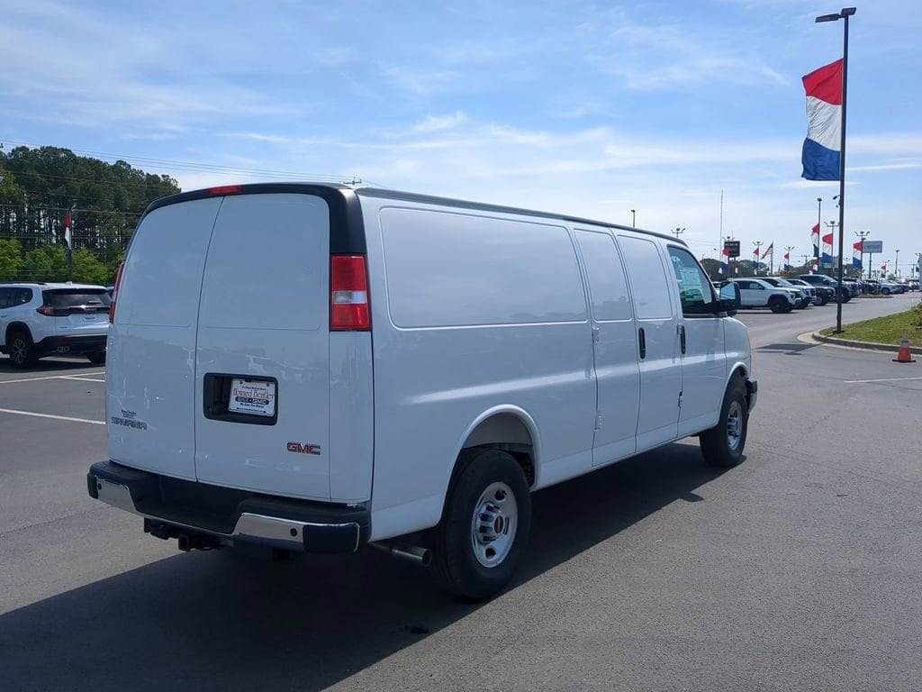 New 2026 GMC Savana Cargo Work Van Van New 2026 GMC Savana Cargo Work Van Van — photo 3 of 4
