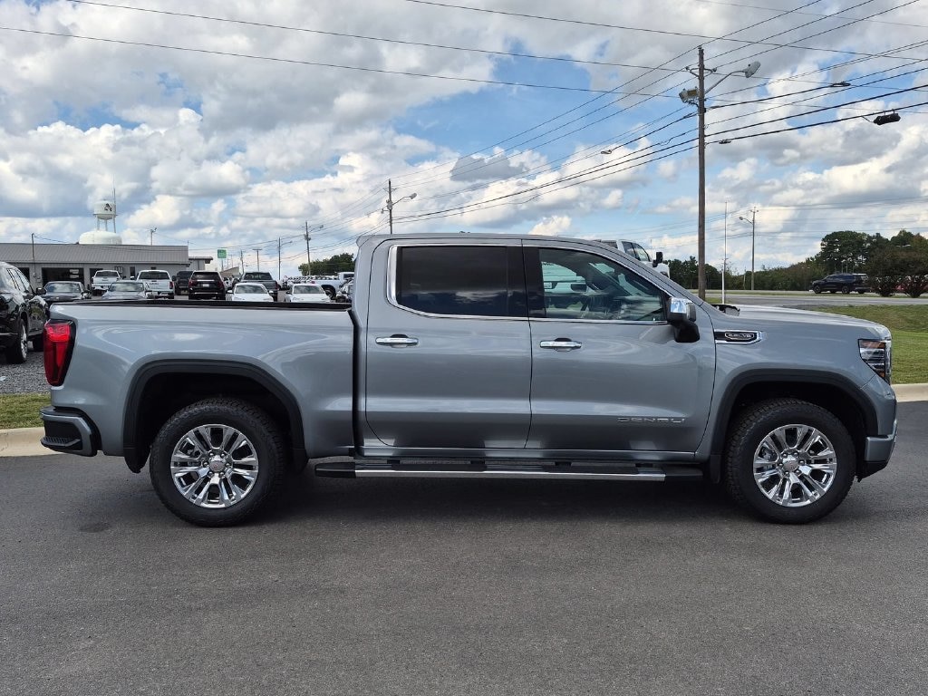 New 2026 GMC Sierra 1500 Denali Truck — photo 2 of 4
