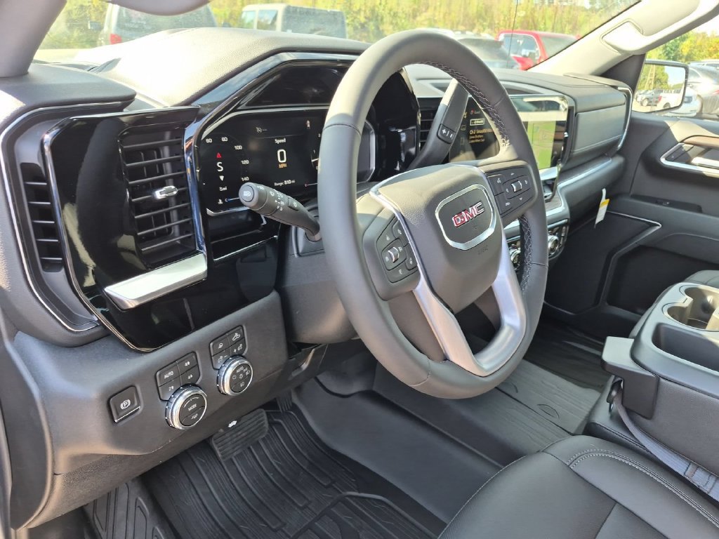 2026 GMC Sierra 1500 SLT - Photo 9