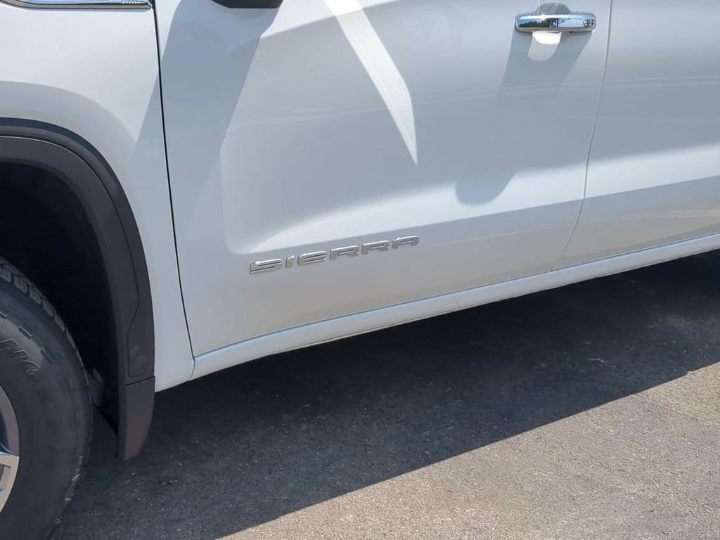 2026 GMC Sierra 1500 SLT - Photo 31