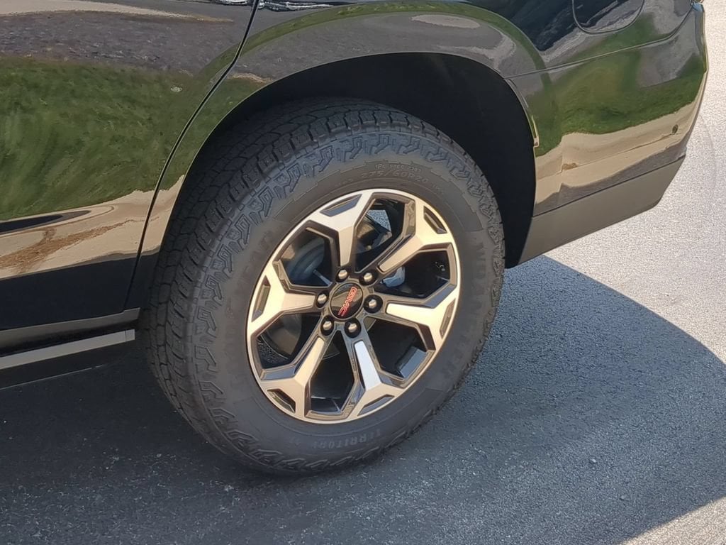 2026 GMC Yukon AT4 Ultimate - Photo 33