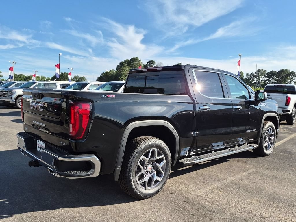 New 2026 GMC Sierra 1500 SLT Truck — photo 3 of 4