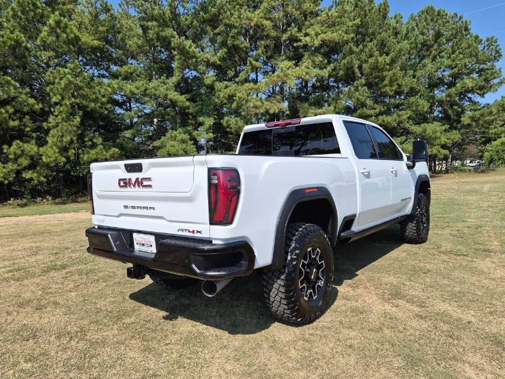 Used 2026 GMC Sierra 2500 HD AT4X Truck — photo 4 of 4