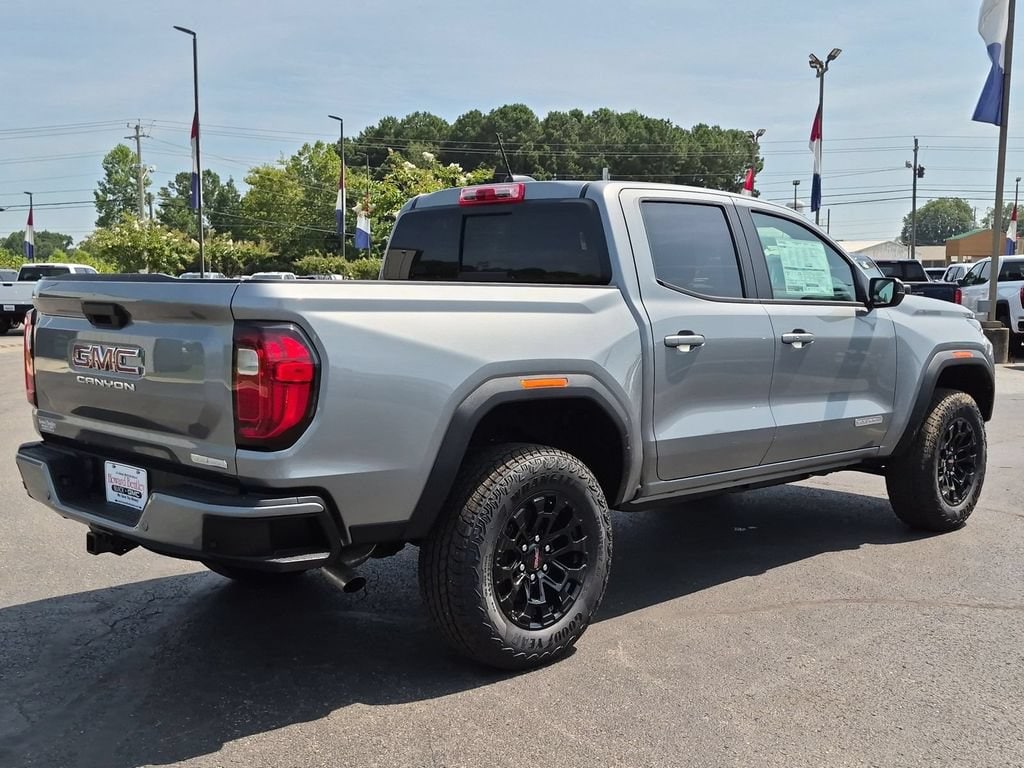 New 2026 GMC Canyon Elevation Truck — photo 3 of 4