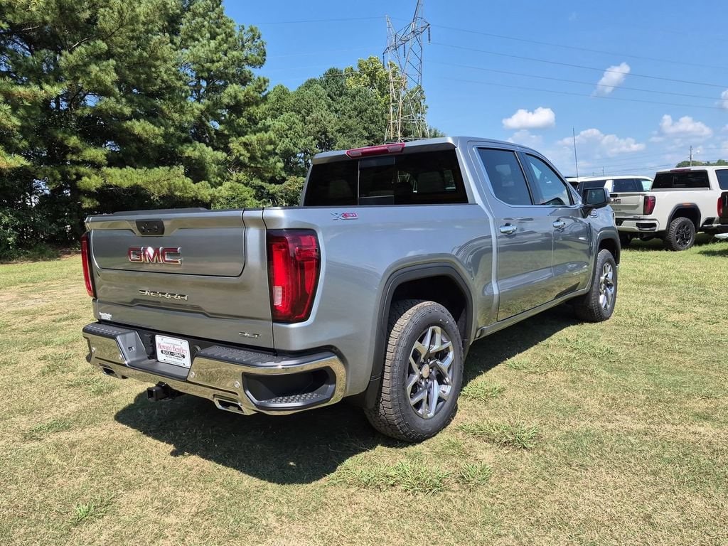 New 2026 GMC Sierra 1500 SLT Truck — photo 3 of 4