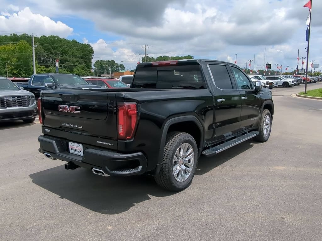 New 2026 GMC Sierra 1500 Denali Truck — photo 3 of 4
