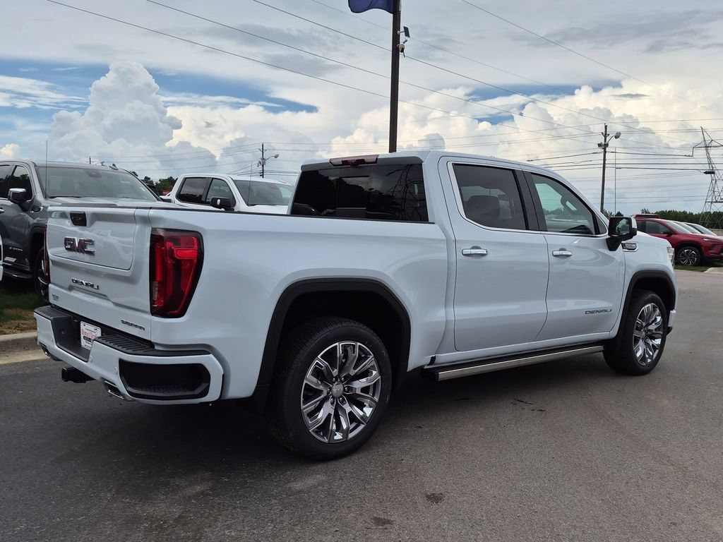 New 2026 GMC Sierra 1500 Denali Truck — photo 3 of 4
