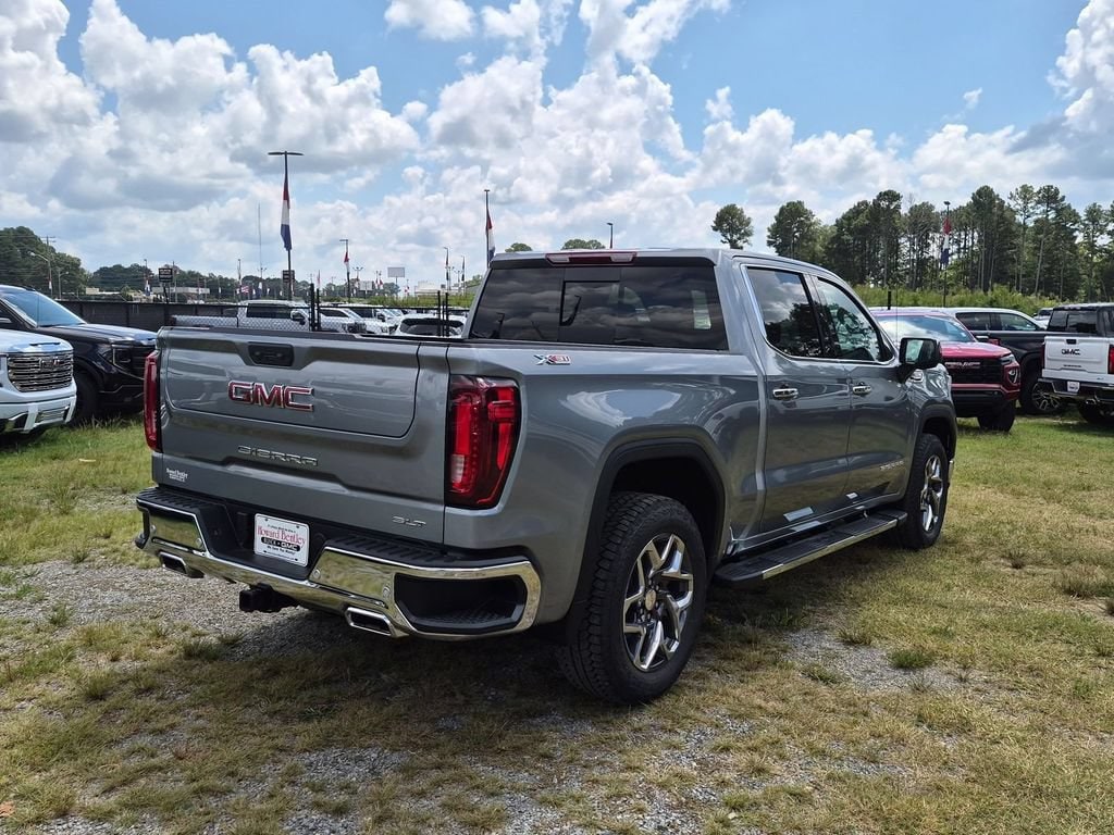 New 2026 GMC Sierra 1500 SLT Truck — photo 3 of 4