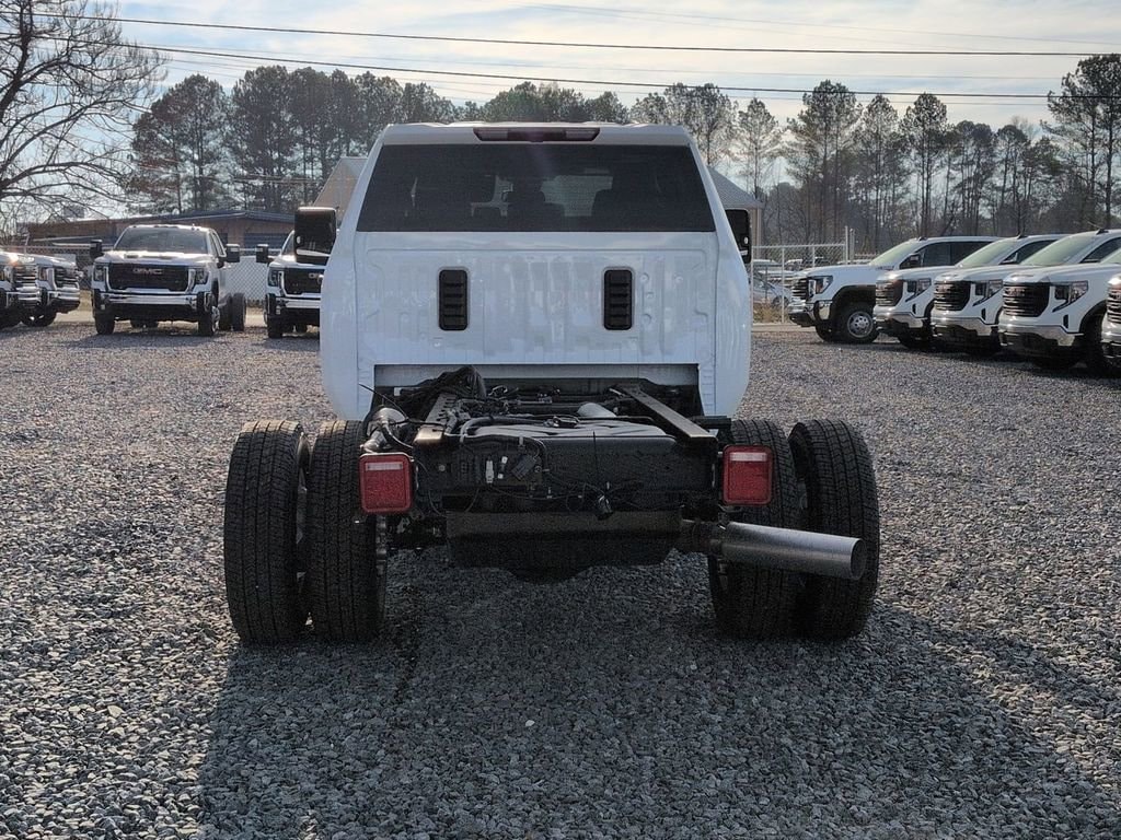 New 2026 GMC Sierra 3500 HD Chassis Cab Pro Truck New 2026 GMC Sierra 3500 HD Chassis Cab Pro Truck — photo 4 of 4