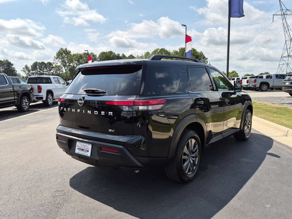 Used 2024 Nissan Pathfinder SV Used 2024 Nissan Pathfinder SV — photo 4 of 4