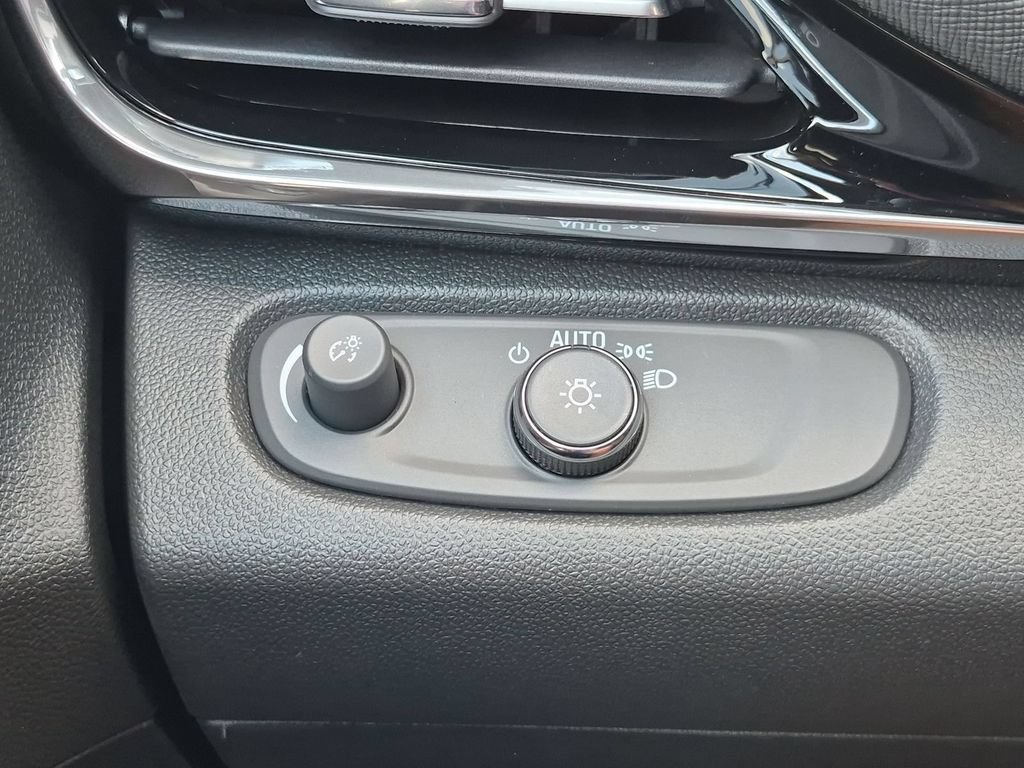2026 Buick Envista Sport Touring - Photo 16