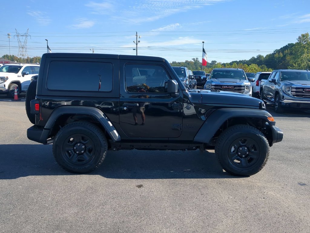 Used 2024 Jeep Wrangler Sport Used 2024 Jeep Wrangler Sport — photo 2 of 4