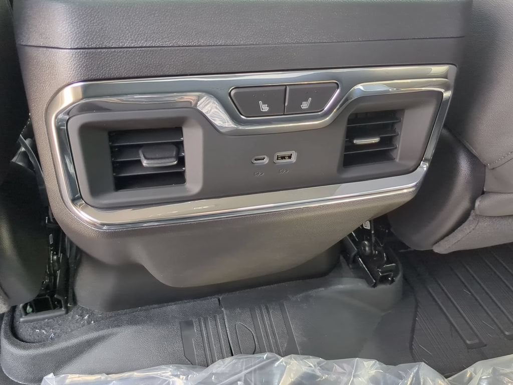 2026 GMC Sierra 1500 SLT - Photo 20