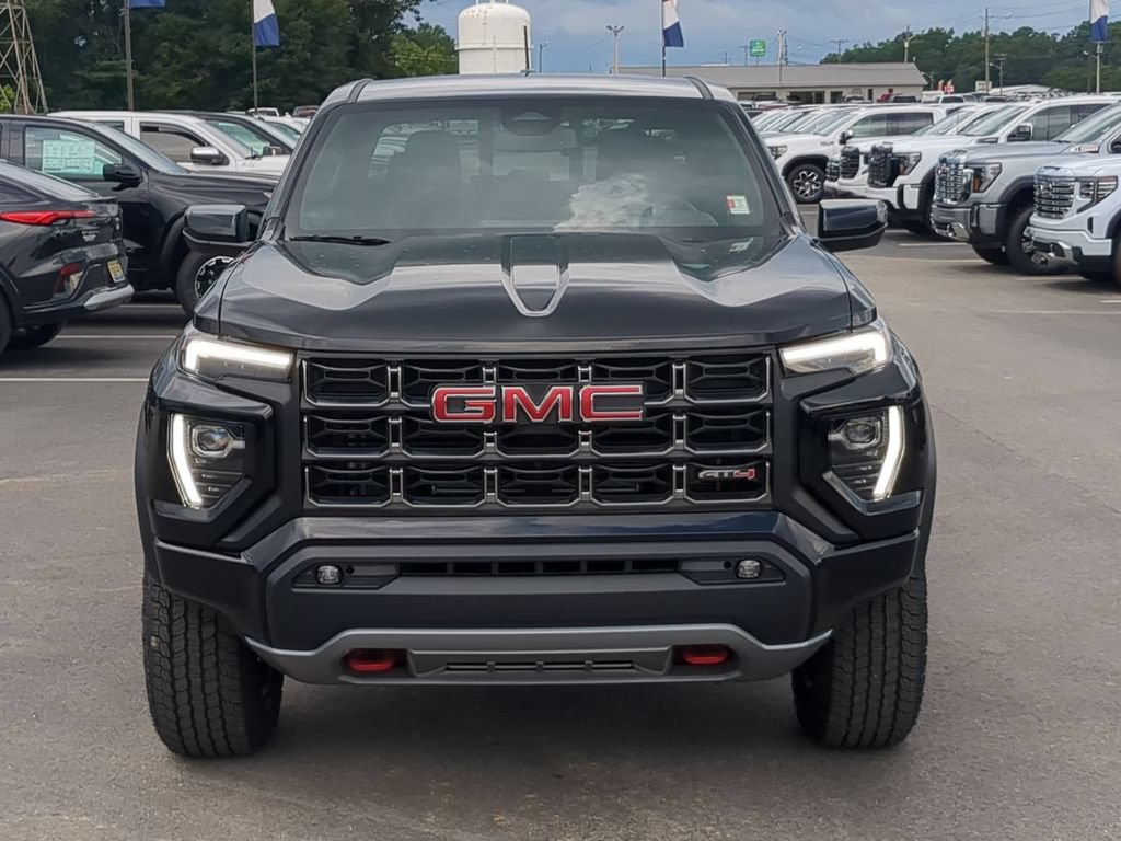 2026 GMC Canyon AT4 - Photo 8