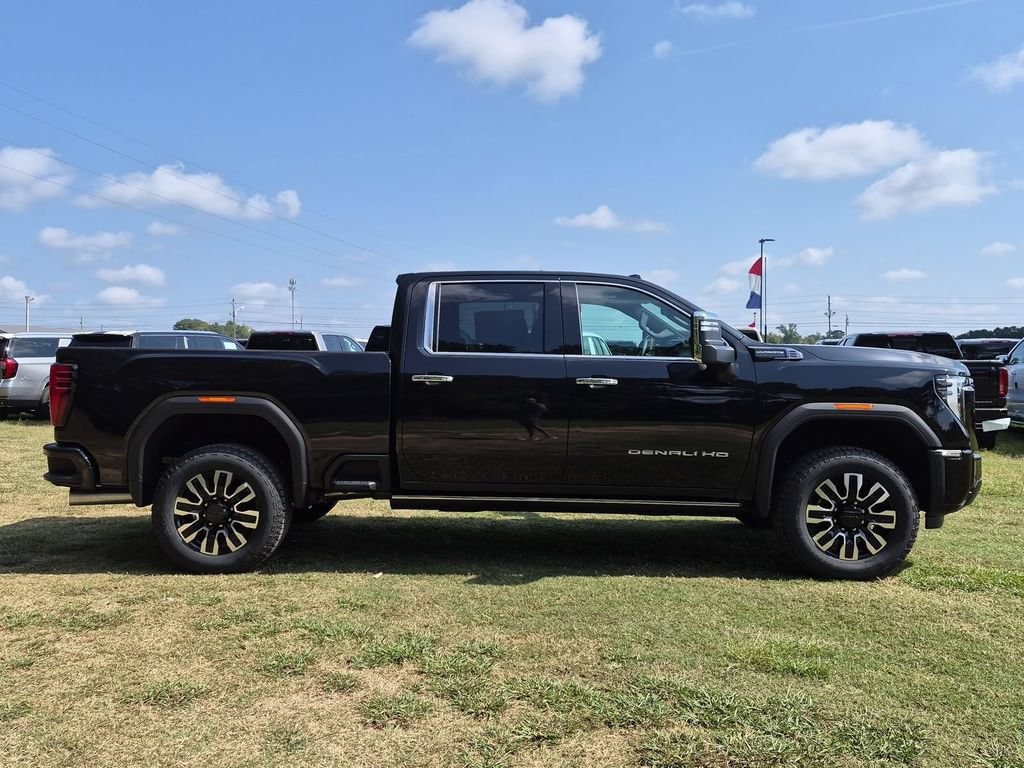 New 2026 GMC Sierra 2500 HD Denali Ultimate Truck New 2026 GMC Sierra 2500 HD Denali Ultimate Truck — photo 2 of 4