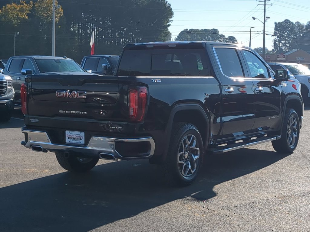 Used 2024 GMC Sierra 1500 SLT Truck Used 2024 GMC Sierra 1500 SLT Truck — photo 4 of 4