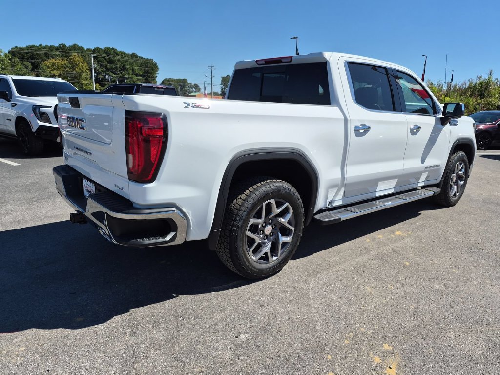 New 2026 GMC Sierra 1500 SLT Truck New 2026 GMC Sierra 1500 SLT Truck — photo 3 of 4